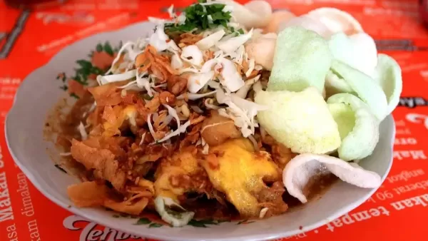 tahu gimbal, makanan unik khas jawa tengah