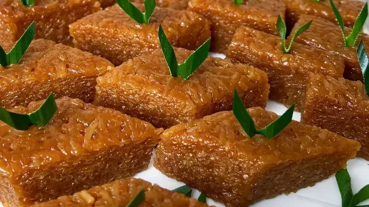 wajik gula aren jajanan khas jawa tengah